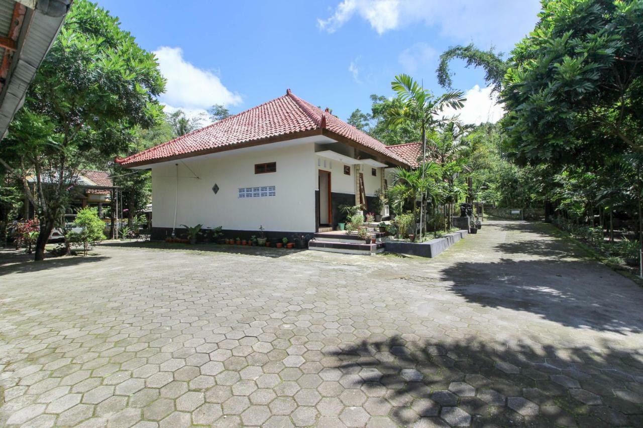 Reddoorz Near Museum Gunung Merapi Kaliurang Esterno foto