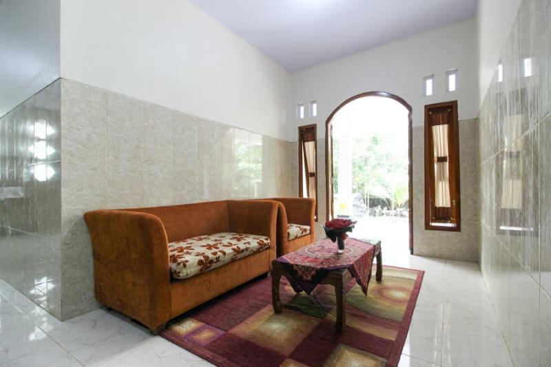 Reddoorz Near Museum Gunung Merapi Kaliurang Esterno foto